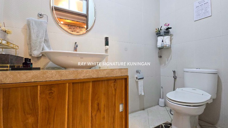 Dijual Rumah Mewah Siap Huni Di Abdul Majid Raya 