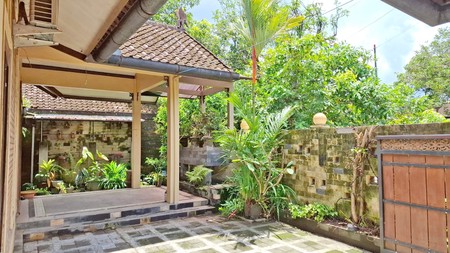 Rumah Asri Nuansa Jawa di Padukuhan Lojajar Jogja