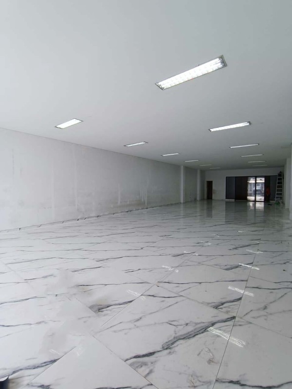 Tempat Usaha Disewakan di Kawasan Komersial Tegalsari Surabaya Pusat