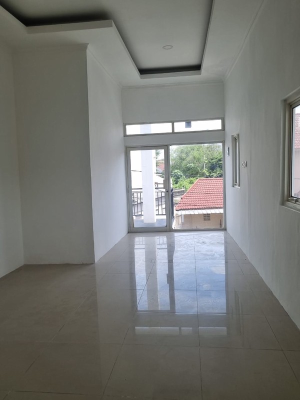 Rumah Cantik Bagus Siap Huni 2 Lantai dengan KT 4 KM 3 Hunian Nyaman di @Ciputat