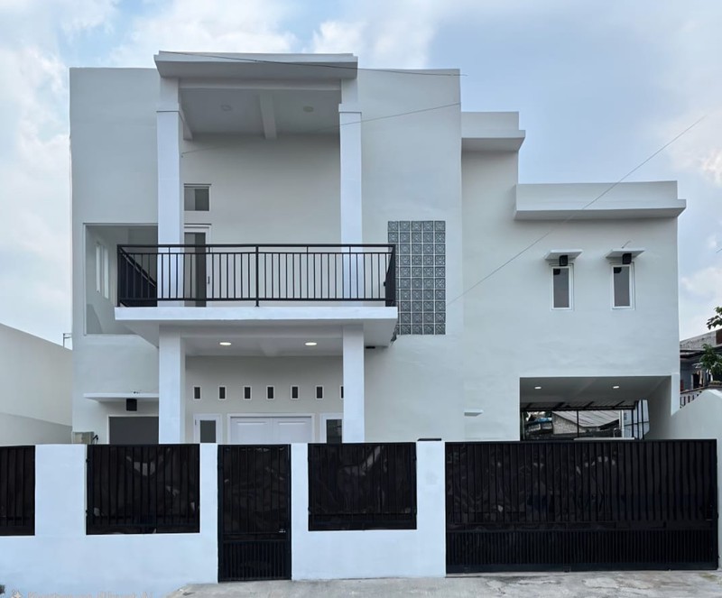 Rumah Cantik Bagus Siap Huni 2 Lantai dengan KT 4 KM 3 Hunian Nyaman di @Ciputat