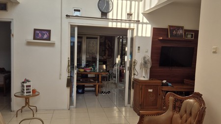 Rumah Siap Huni dengan Hunian Nyaman dan Asri di Bintaro Jaya Sektor 9