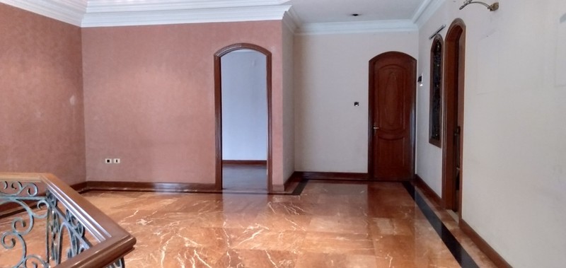 Dijual Rumah di Puri Indah 