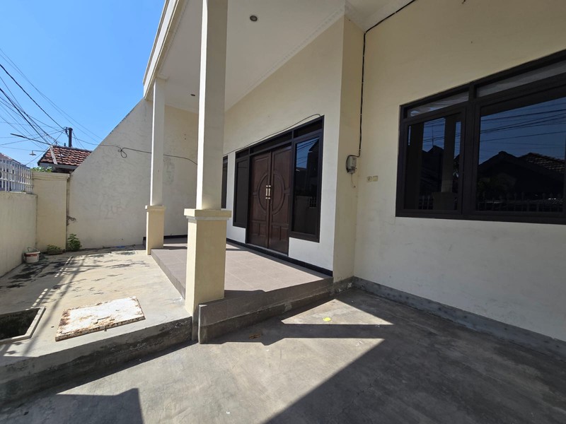 Disewakan Rumah Nirwana Executive 