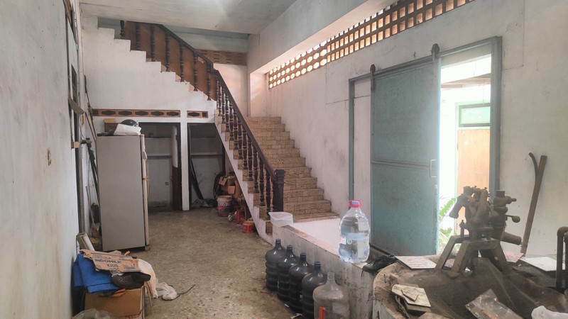 Disewakan Gedung Strategis 2 Lantai Lokasi Premium Pinggir Jalan Raya, di Mantrijeron, Kota Yogyakarta