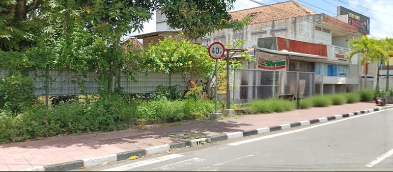 Disewakan Gedung Strategis 2 Lantai Lokasi Premium Pinggir Jalan Raya, di Mantrijeron, Kota Yogyakarta