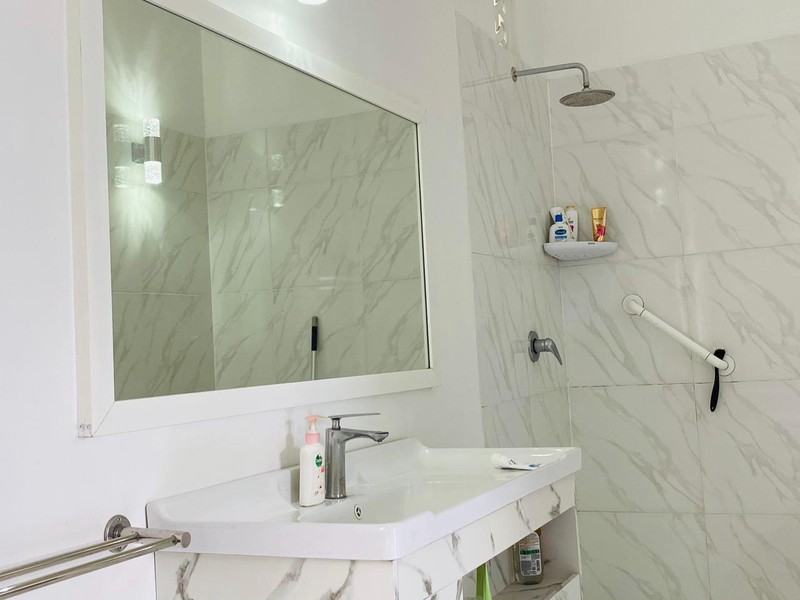 An Exquisite Villa Overlooking the Panji Coastline