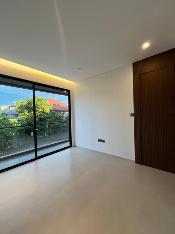 Dijual Rumah Modern Kontemporer 3 Lt Di Bali View Cirendeu (dkt Mrt Lebak Bulus )