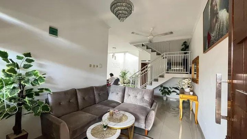 Di Jual Rumah  2 Lantai di Pancoran Mas Depok 
