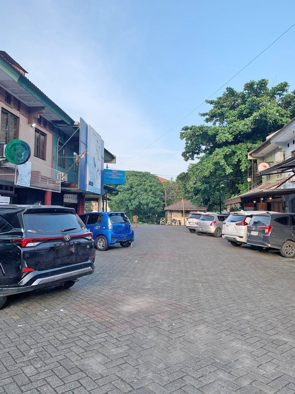 Ruko lokasi sangat Strategis di Griya Loka - BSD City bisa untuk usaha