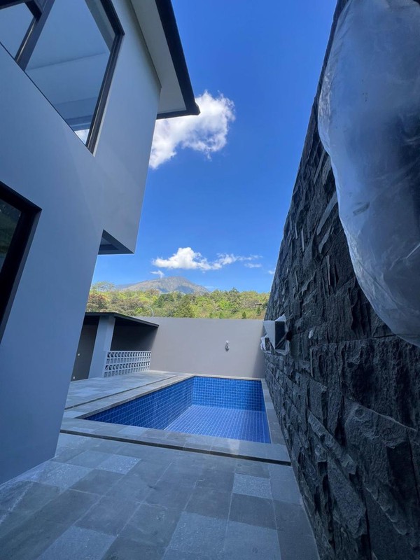 3 Milyar-an New Private Pool Rumah Villa The Taman Dayu - Pandaan - Pasuruan Jatim - Best View - Hunian Mewah Ada Kolam Renang , Lapangan Golf 