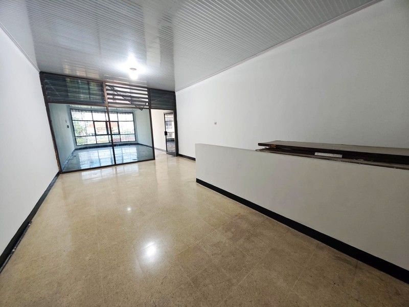 Disewakan Ruko Strategis di Kalianyar, Surabaya Pusat Dekat THR, Pasar Gembong, Undaan