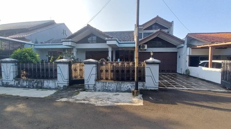 Rumah Rapih, Apik Lokasi strategis di Ciputat