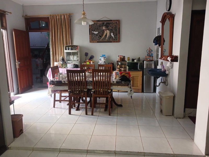 Rumah Rapih, Apik Lokasi strategis di Ciputat