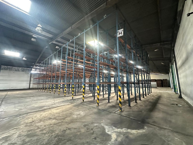 Dijual Gudang Luas, Strategis, Siap Pakai di Jl. Raya Cangkir, Driyorejo 