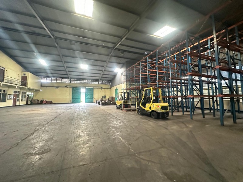 Dijual Gudang Luas, Strategis, Siap Pakai di Jl. Raya Cangkir, Driyorejo 