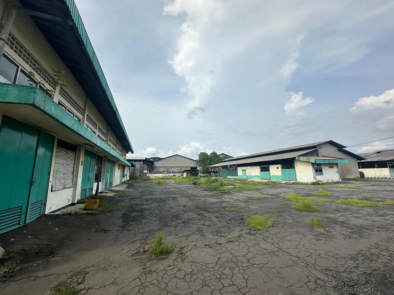 Dijual Gudang Luas, Strategis, Siap Pakai di Jl. Raya Cangkir, Driyorejo 
