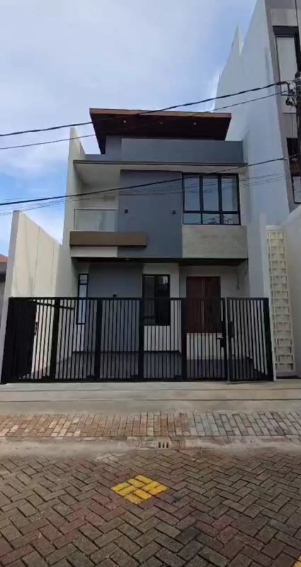Dijual Rumah Brand New Minimalis Mewah di Taman Villa Meruya