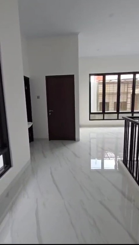 Dijual Rumah Brand New Minimalis Mewah di Taman Villa Meruya