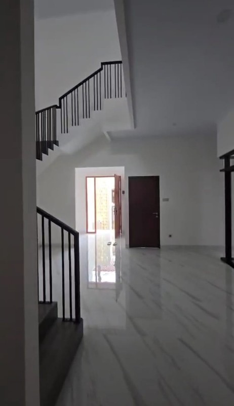 Dijual Rumah Brand New Minimalis Mewah di Taman Villa Meruya