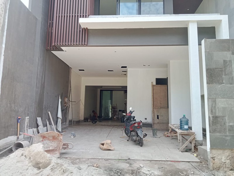 Dijual Rumah 4 Lantai Brand New Mewah  di  Permata Buana Jakarta Barat