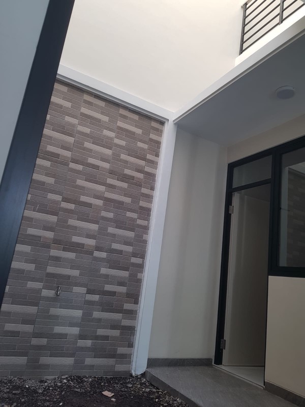 Dijual Rumah Minimalis Baru Gress 2 Lantai - Nginden Surabaya