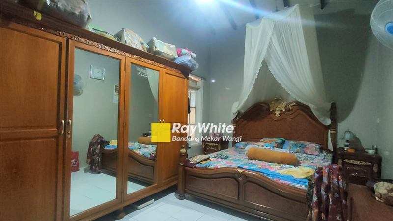 Rumah Dekat Alun alun Sumedang 