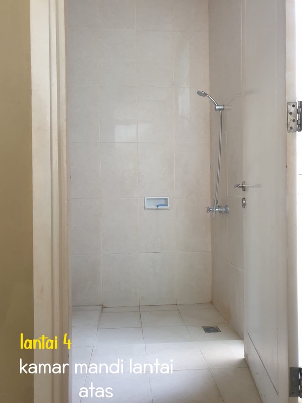 Rumah dalam Cluster Kebayoran Residence Bintaro sektor 7