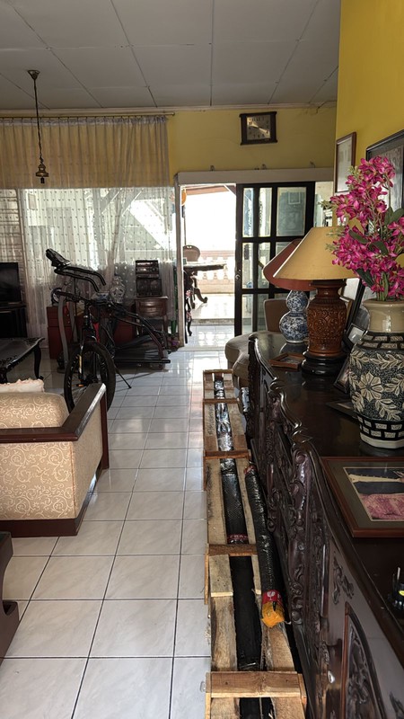 Rumah 2 Lantai Siap Huni dengan Hunian Nyaman dan Asri @Vveteran, Jakarta Selatan