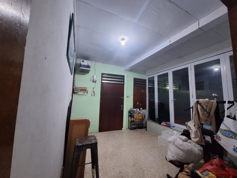 Jarang ada Rumah Lama Strategis di Jelambar - Tanah 420m2, Cocok untuk Hunian Mewah atau Investasi