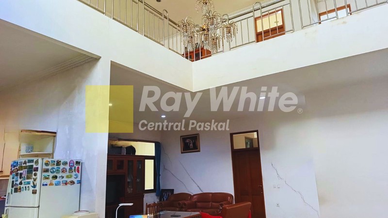 Rumah Megah dan Siap Huni di Setraduta Kota Bandung