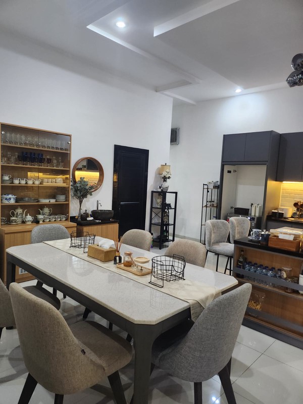 Rumah 2 Lantai Siap Huni dengan Hunian Nyaman dan Asri @Pamulang