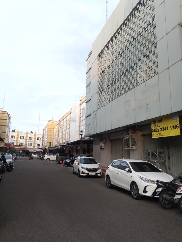 Dijual ruko sangat strategis lokasi boulevard 5m ke jalan pahlawan seribu posisi hook, ruko golden boulevard bsd city