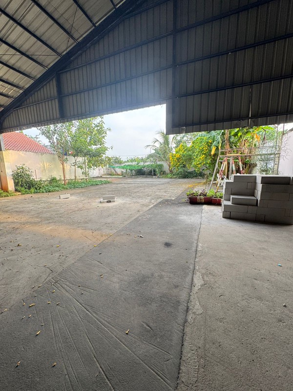 Gudang Industri 2.500 m2 di Pinang Tangerang - Lokasi Strategis