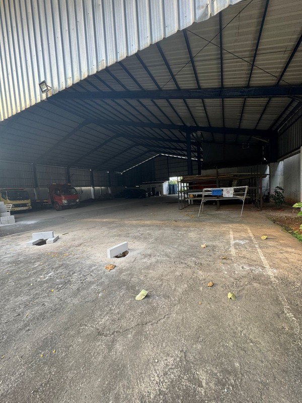 Gudang Industri 2.500 m2 di Pinang Tangerang - Lokasi Strategis