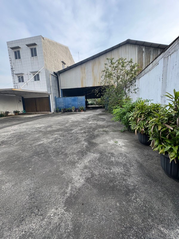 Gudang Industri 2.500 m2 di Pinang Tangerang - Lokasi Strategis