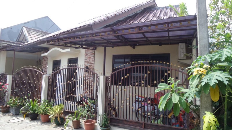 Rumah Mandar Cantik Rapi di Bintaro sektor 3