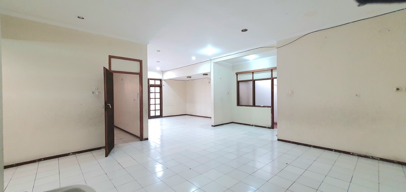 Tersedia kembali!! Rumah Kelapa Nias Raya, Kelapa Gading. Bisa untuk hunian maupun usaha. 