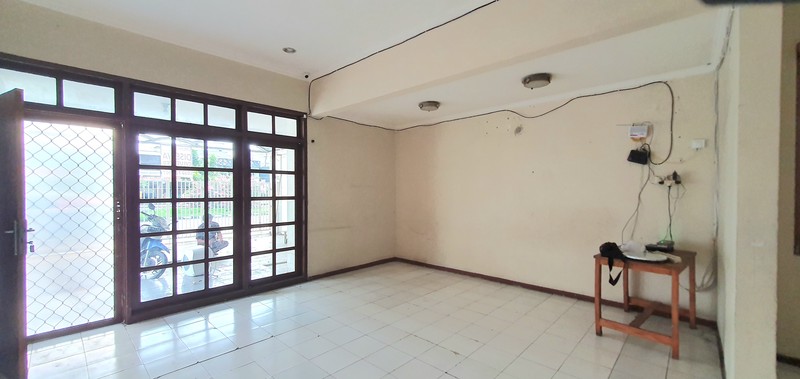 Tersedia kembali!! Rumah Kelapa Nias Raya, Kelapa Gading. Bisa untuk hunian maupun usaha. 