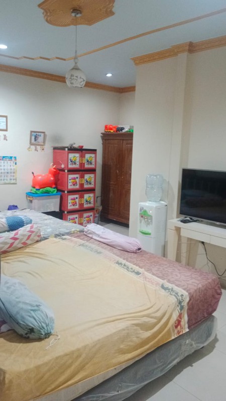 Rumah 2 Lantai Siap Huni dengan Hunian Nyaman dan Asri @Ciputat