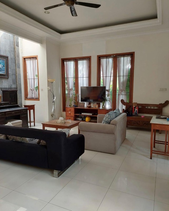 Rumah 2 Lantai Siap Huni dengan Hunian Nyaman dan Asri @Tanah Kusir, Jakarta Selatan