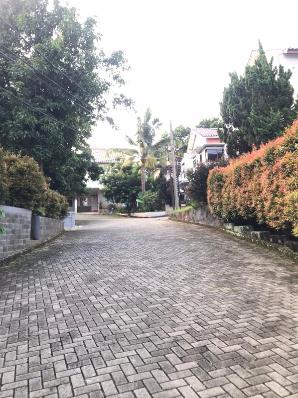 Rumah 2 Lantai Siap Huni dengan Hunian Nyaman dan Asri @Ciputat Timur