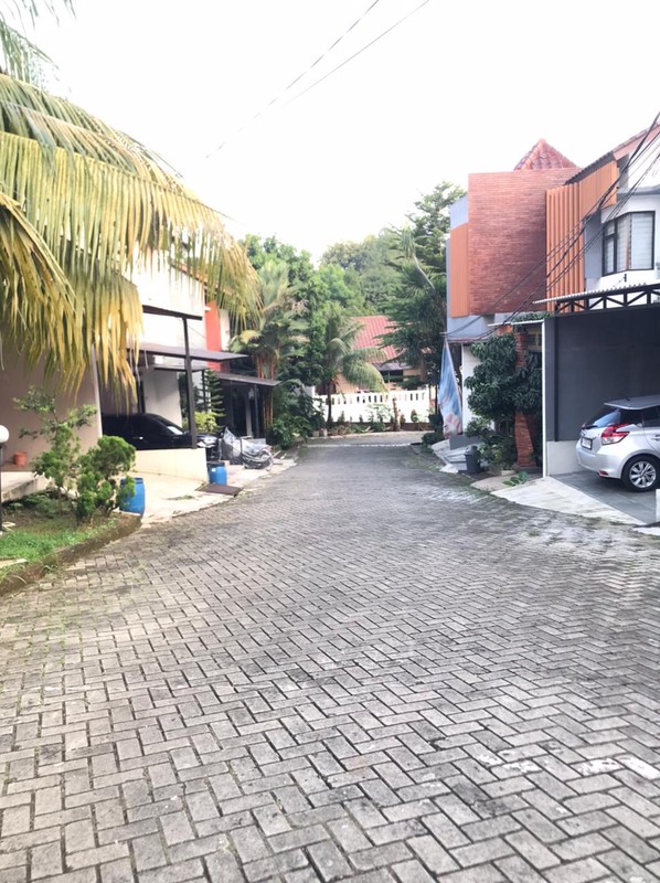 Rumah 2 Lantai Siap Huni dengan Hunian Nyaman dan Asri @Ciputat Timur