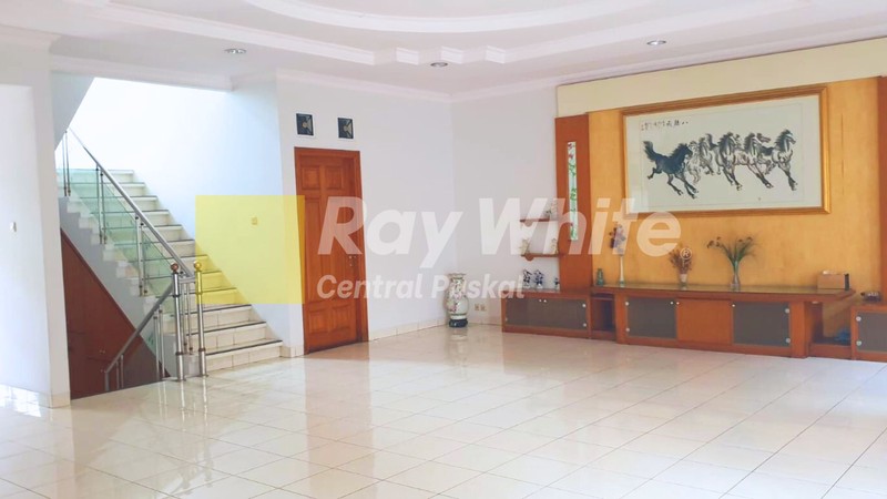 Rumah Furnished di Istana Regency Kota Bandung