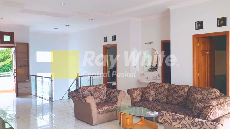 Rumah Furnished di Istana Regency Kota Bandung