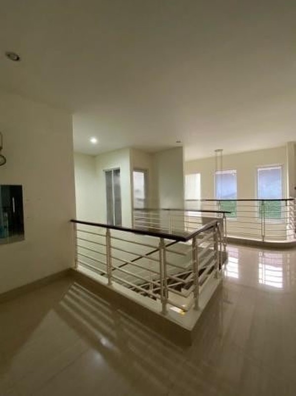 Hot Rent. Rumah bagus the Green cluster Manhattan Forum, BSD