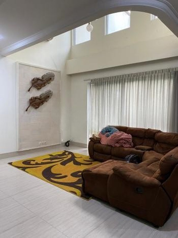 Hot Rent. Rumah bagus the Green cluster Manhattan Forum, BSD