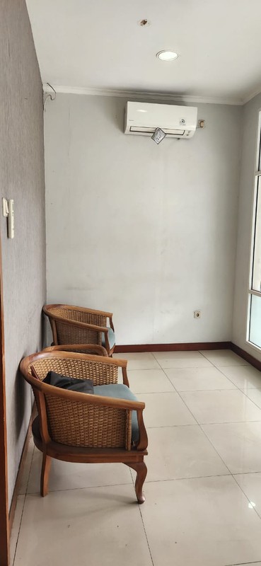 [DISEWA] Ruko 3½ Lantai Siap Pakai dan Lokasi Strategis Pinggir Jalan Raya @Pondok Indah, Jakarta Selatan