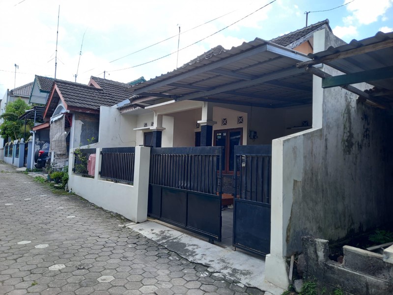 Rumah Tinggal Lokasi Strategis Lokasi Dekat Terminal Jombor - Mlati Sleman 