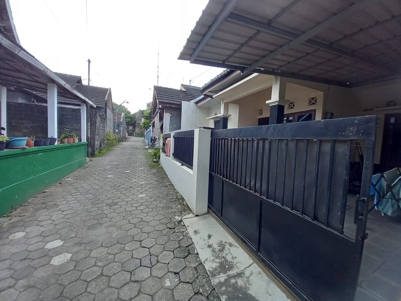 Rumah Tinggal Lokasi Strategis Lokasi Dekat Terminal Jombor - Mlati Sleman 